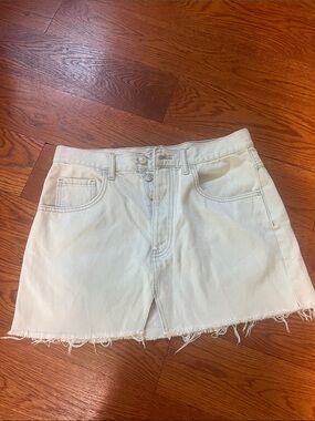Light Wash Denim Mini Skirt with Frayed Hem